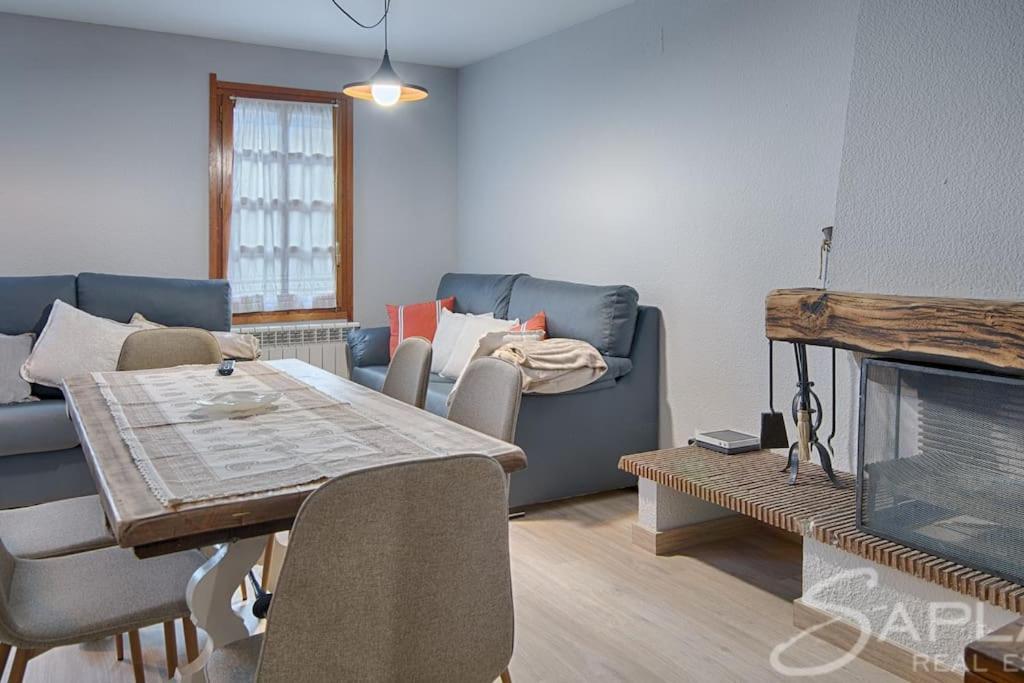 サラルデュ Saplan Real Estate Pensauethヴィラ エクステリア 写真